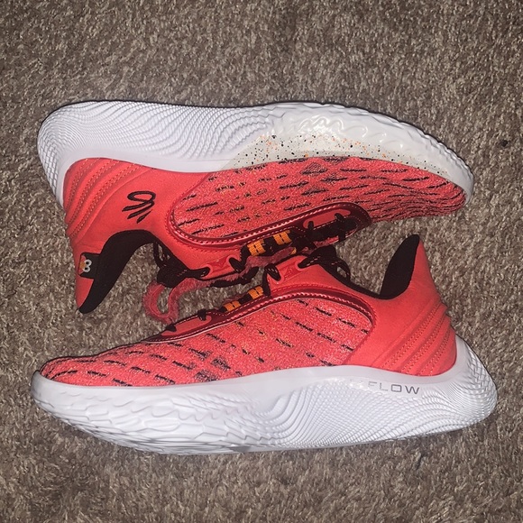 Under Armour Curry Brand Sesame Street Elmo Curry Flow 9 W9 M7.5 NEVER WORN - Picture 2 of 9